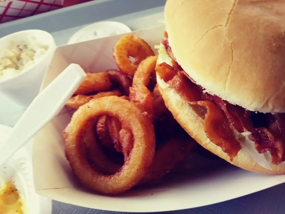 Cheese Burger and Onion Rings